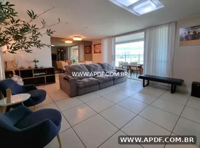 Apartamento com 4 quartos à venda — foto 2