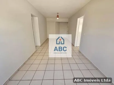Apartamento com 2 quartos para alugar — foto 2