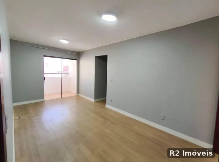Apartamento com 3 quartos para alugar — foto 1